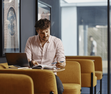 Medium High Double Ensuite - Photo 3