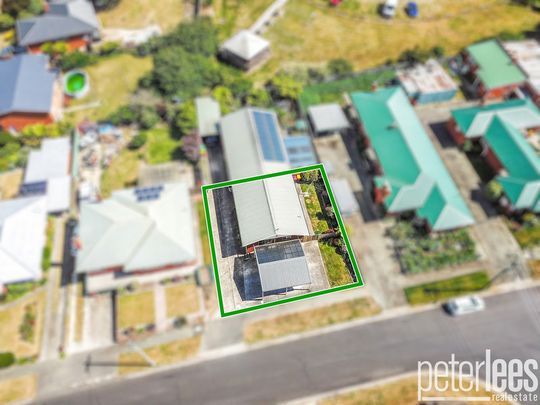 2 / 35 Woolven Street, Youngtown TAS 7249 - Photo 1