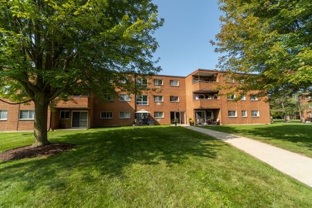 Woodland Trail Apartments - Photo 2