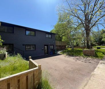 For Lease - 69 Blythwood Road Unit# #1, Waterloo, Ontario - Photo 4
