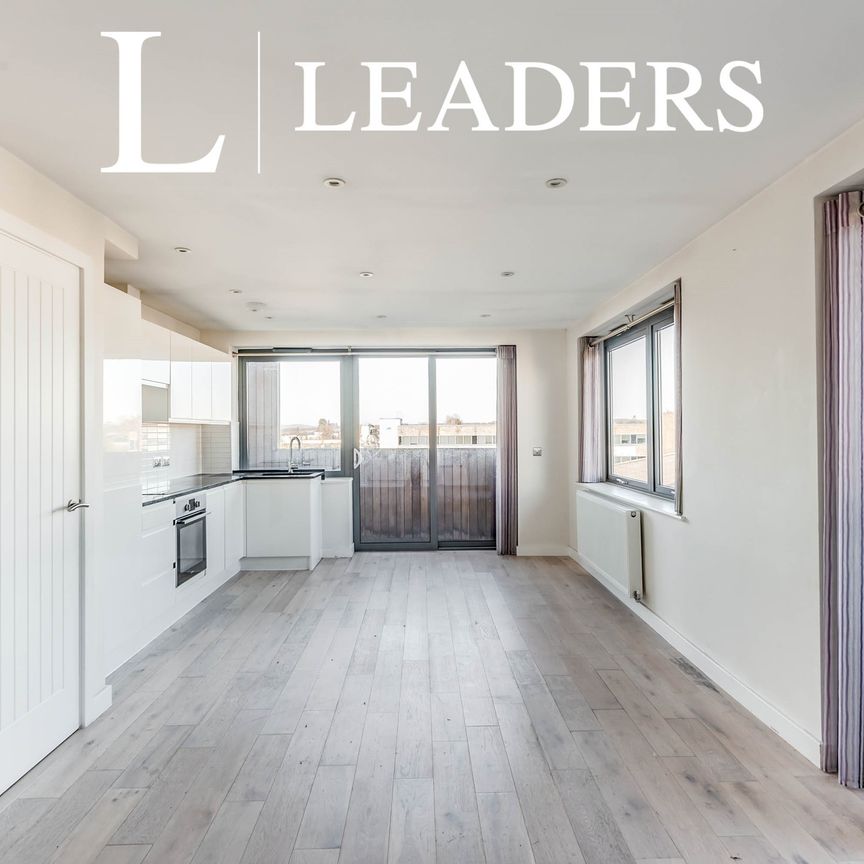 2 bedroom apartment to rent North Street, Horsham, West Sussex, RH13 - Photo 1