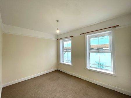 Market Street, Falmouth - Photo 4