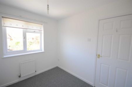 3 bedroom detached house to rent - Photo 5