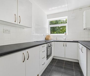 1 Bed Flat, Ian Court, SE23 - Photo 1