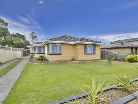21 Woorigoleen Drive, Keilor East - Photo 3
