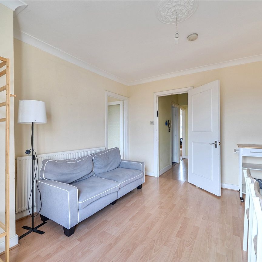 Junction Road, N19, London - Photo 1