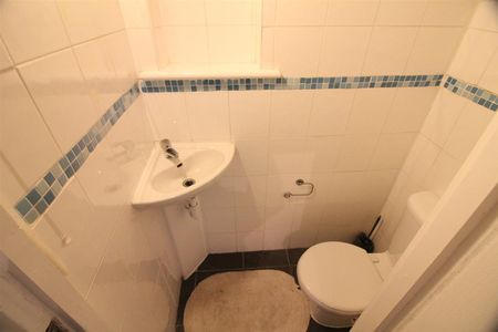 Great West Road, Isleworth - Photo 2