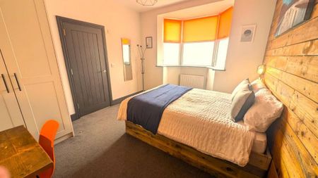 1 bedroom in a house share to rent - Photo 3