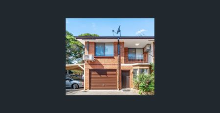 OPPOSITE SHOPPING CENTRE - Photo 5