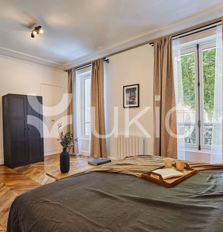 Appartement • Elysées-Madeleine - Photo 4