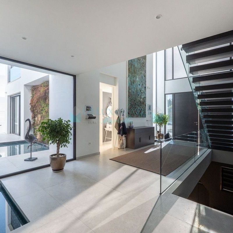 Villa for rent in Los Flamingos, Benahavis - Photo 1