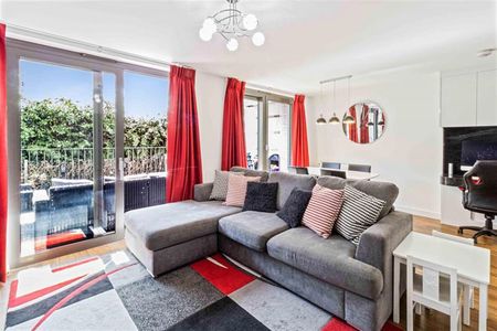 Apartment to Rent: Kingfisher Heights, E16 - Photo 3