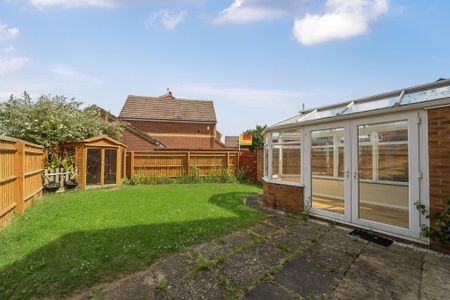 3 bedroom link detached house to rent - Photo 3