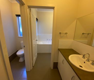 Relaxed Living Opposite the Reserve - Photo 6