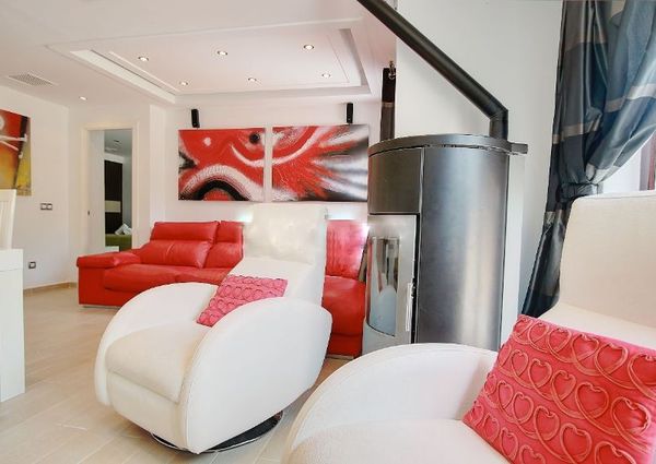 Townhouse in cas catala to rent