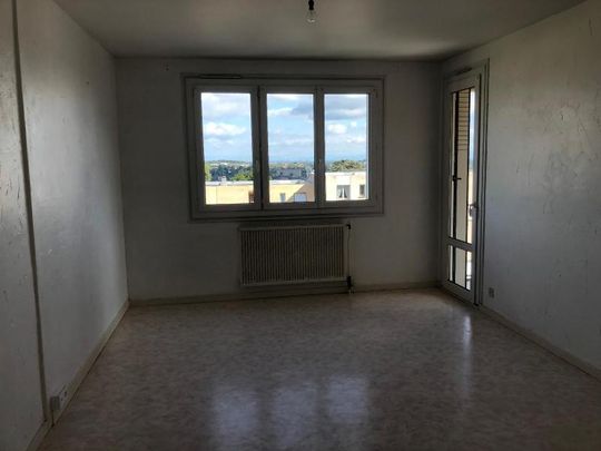 Location Appartement 4 pièces 82m² ANNONAY 07100 - Photo 1