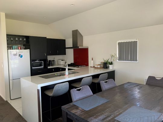 46 Tea Tree Lane, Woodridge - Photo 1