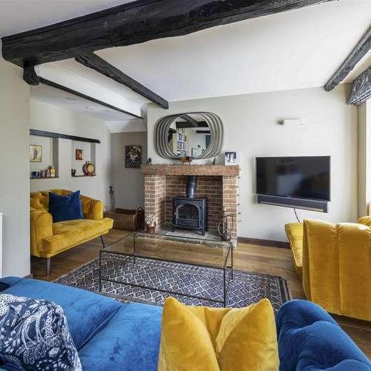 Mark Way, Godalming, GU7 - Photo 1