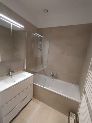 Appartement te huur - foto 3
