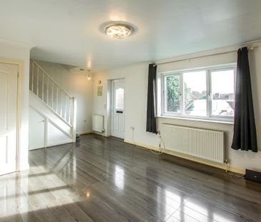 2 bedroom terraced house to rent - Photo 2