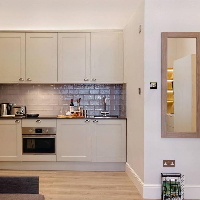 Studio to rent - Photo 1