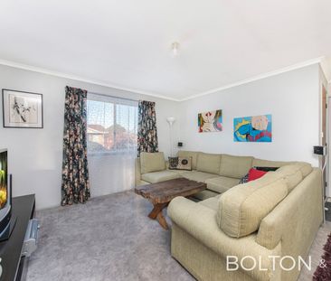 2 Bimbiang Cres, Ngunnawal ACT 2913 - House For Rent | Domain - Photo 5