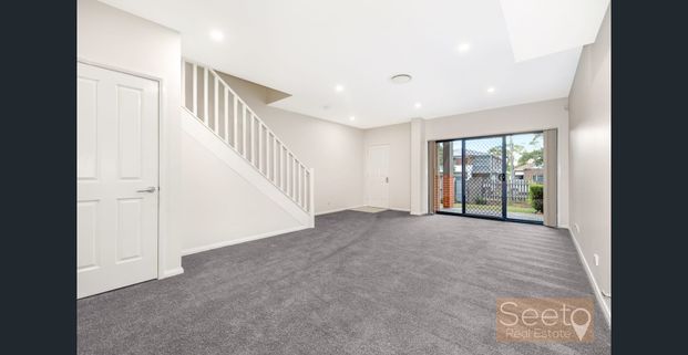 Stylish Townhouse in The Heart of North Strathfield - Photo 1