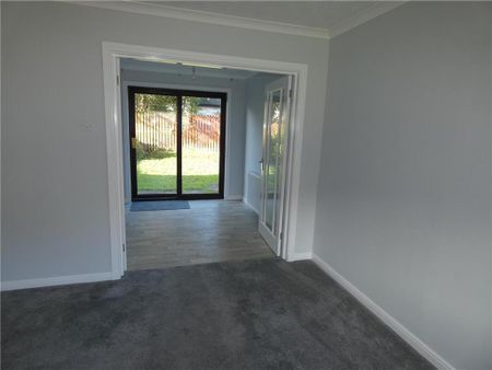 3 bedroom terraced house to rent - Photo 3