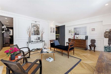 A fantastic one bedroom flat with private patio - Photo 3