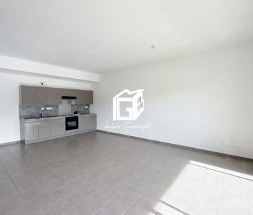 Location Appartement 3 pièces 78m² ONET LE CHATEAU 12850 - Photo 5