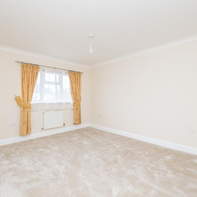 5 bedroom detached house to rent - Photo 1