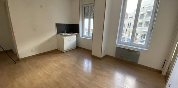 Location Appartement 2 pièces 32 m2 à Saint-Quentin - Photo 2