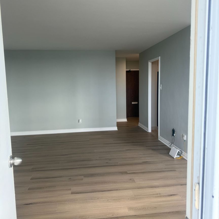 For Lease - 20 Forest Manor Road Unit# 706, Toronto, Ontario - Photo 1