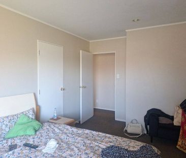 Charming 3 bedroom - Photo 5