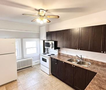 For Lease - 2 Russell Street Unit# 2, Smiths Falls, Ontario - Photo 4