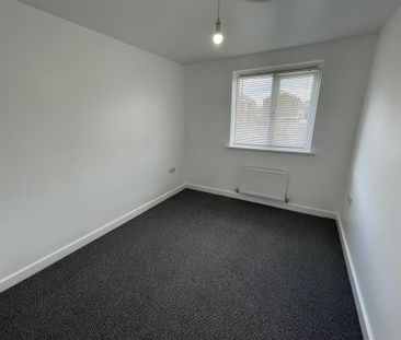 4 bedroom detached house to rent - Photo 1