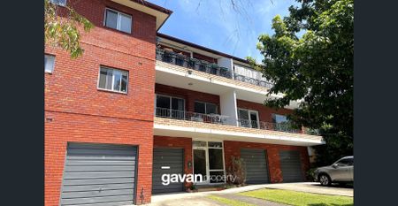 Refreshed North Facing Apartment - Photo 4