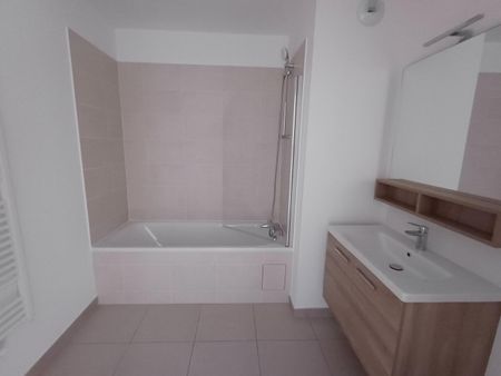location Appartement T3 DE 68.7m² À BOBIGNY - Photo 4