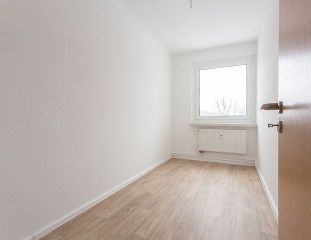 Frisch renoviert - 4-Raum Wohnung in toller Lage - Photo 1