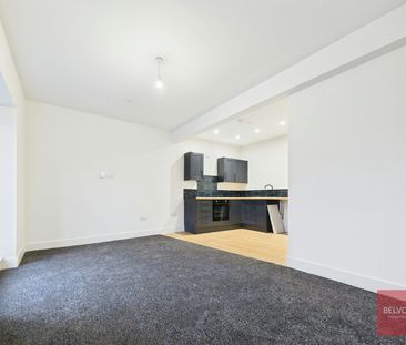 Duplex to rent on - Photo 2