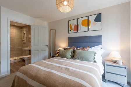 2 bedroom flat to rent - Photo 2