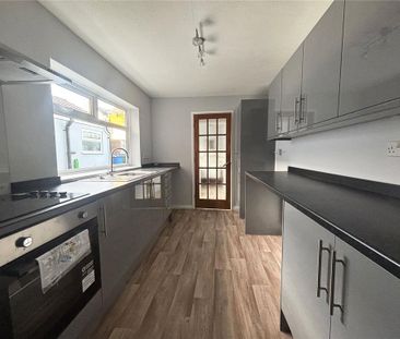 3 bedroom terraced house to rent - Photo 4