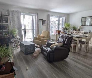 Beau 5 1/2, nouveau quartier, immeuble de 4 ans, Otterburn Park, pô... - Photo 2