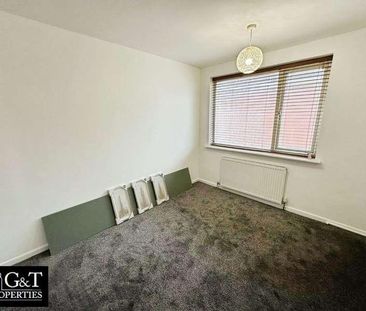 Flat, Church Street, Brierley Hill, DY5 - Photo 6