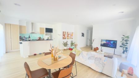 Caroline Springs - Photo 3