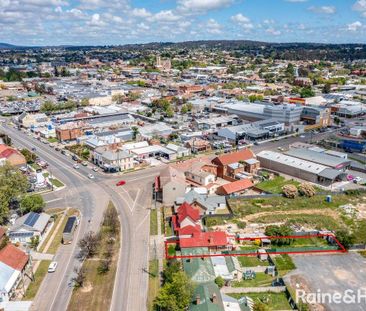 2-Bedroom House in Goulburn - Photo 6