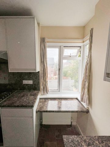 2 Bed Maisonette, Braemar Crescent, BS7 - Photo 5