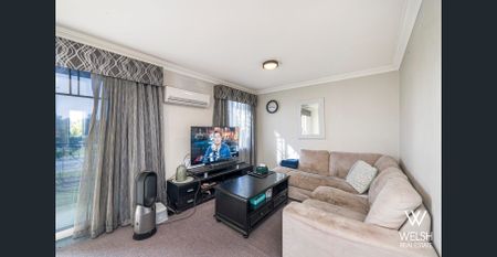 EVERYTHING YOU NEED AT YOUR DOORSTEP! - Photo 3