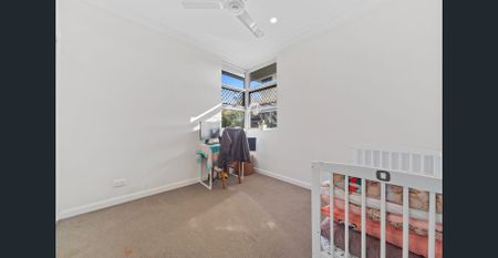 Unit in heart of Chermside - Photo 3