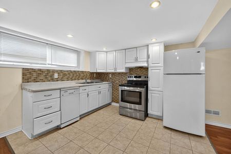 For Lease - 3567 Queenston Drive Unit# Lower Level, Mississauga, Ontario - Photo 2